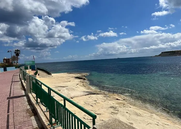 2 Bedroom Penthouse With Country And Sea Views