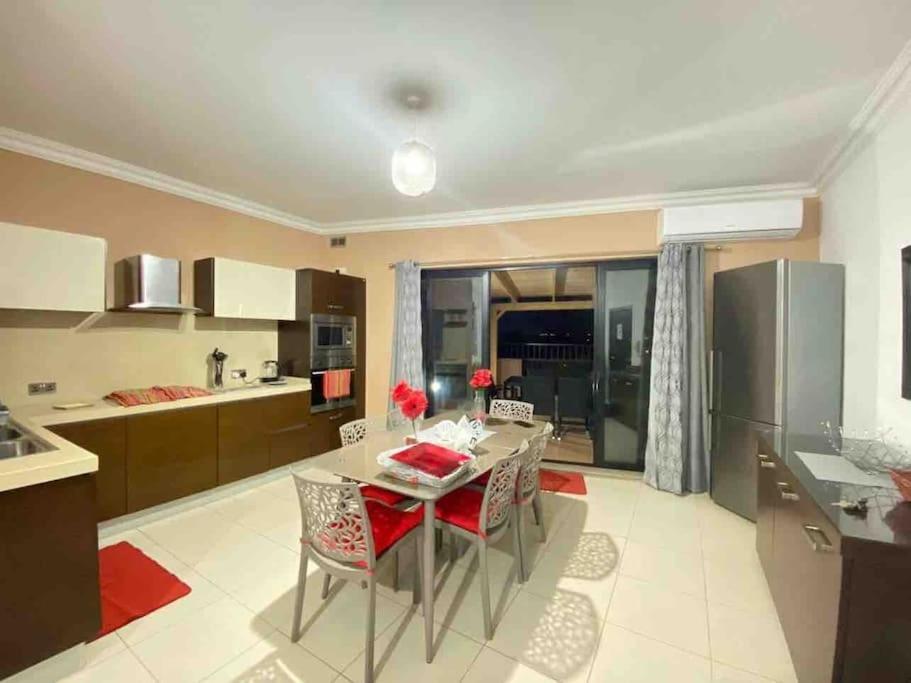 2 Bedroom Penthouse With Country And Sea Views Apartment Marsaskala