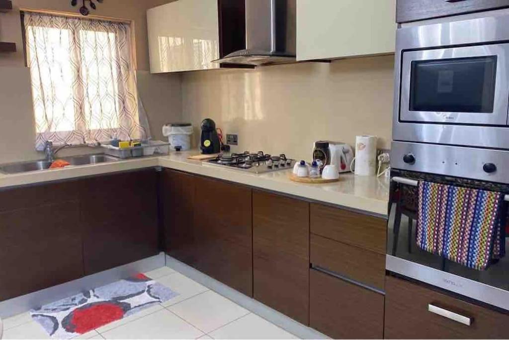 Apartment 2 Bedroom Penthouse With Country And Sea Views *