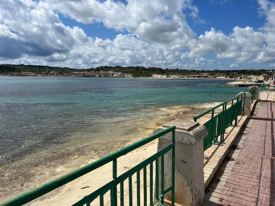 2 Bedroom Penthouse With Country And Sea Views *