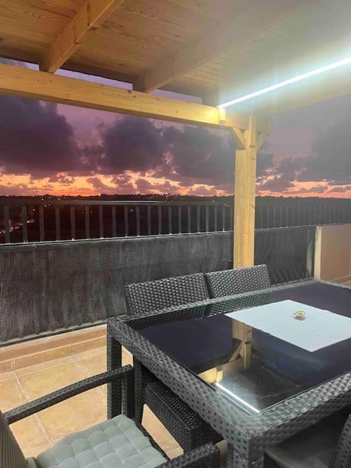 2 Bedroom Penthouse With Country And Sea Views