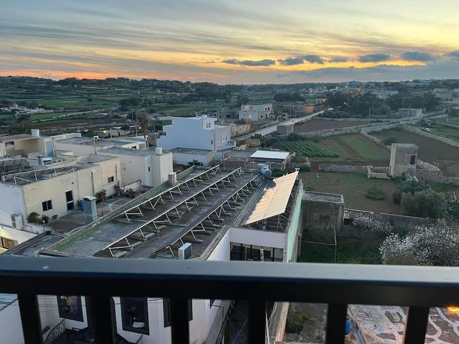 Apartment 2 Bedroom Penthouse With Country And Sea Views